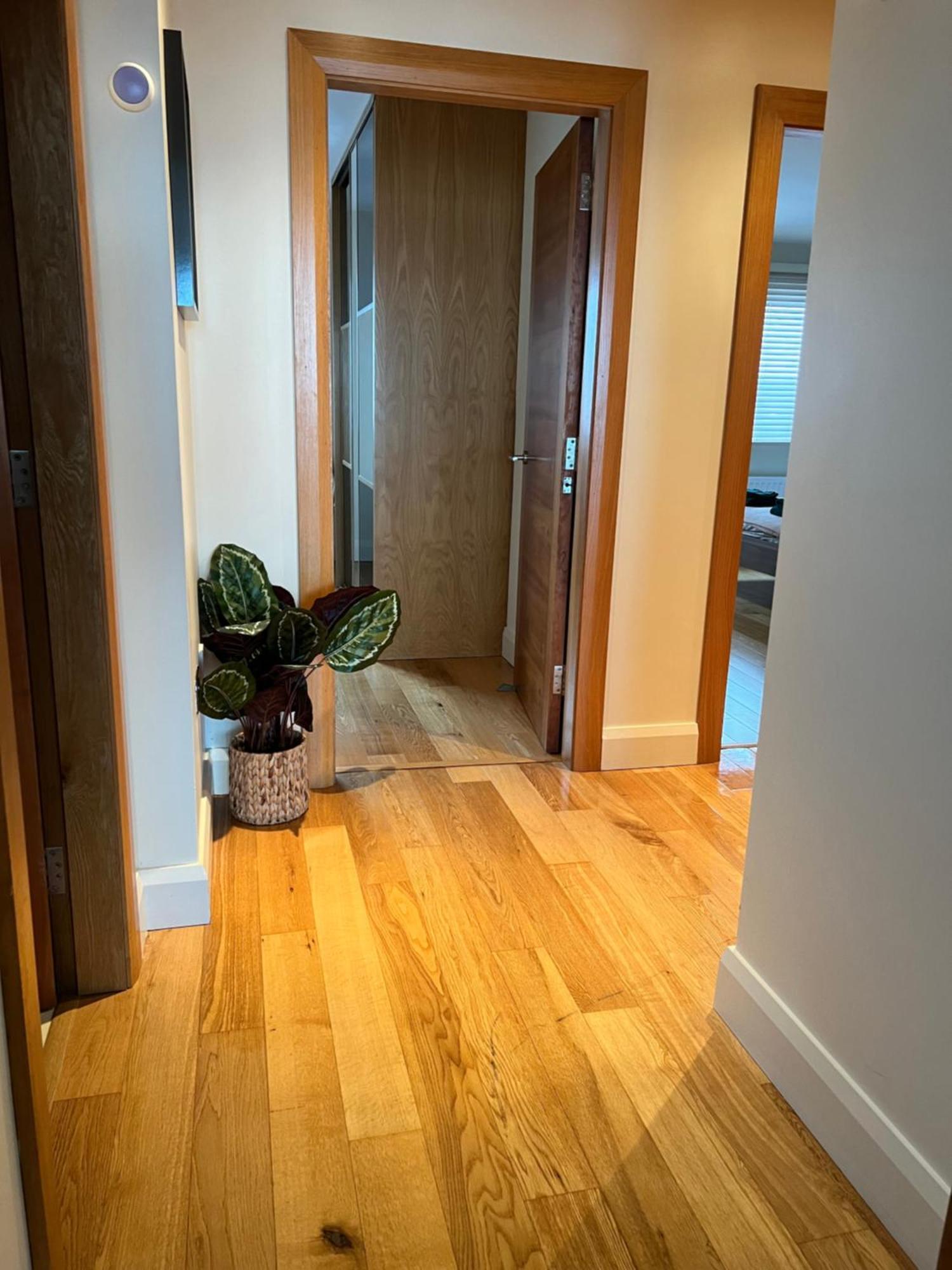 Apartment Penthouse - Town Centre, Sea Views, Secure Parking *