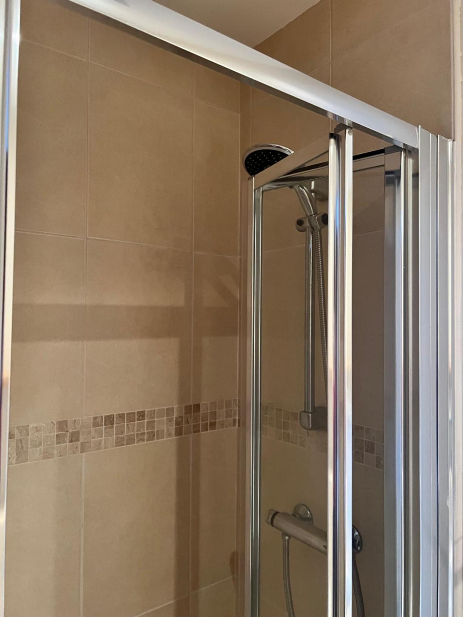 Penthouse - Town Centre, Sea Views, Secure Parking * Portrush
