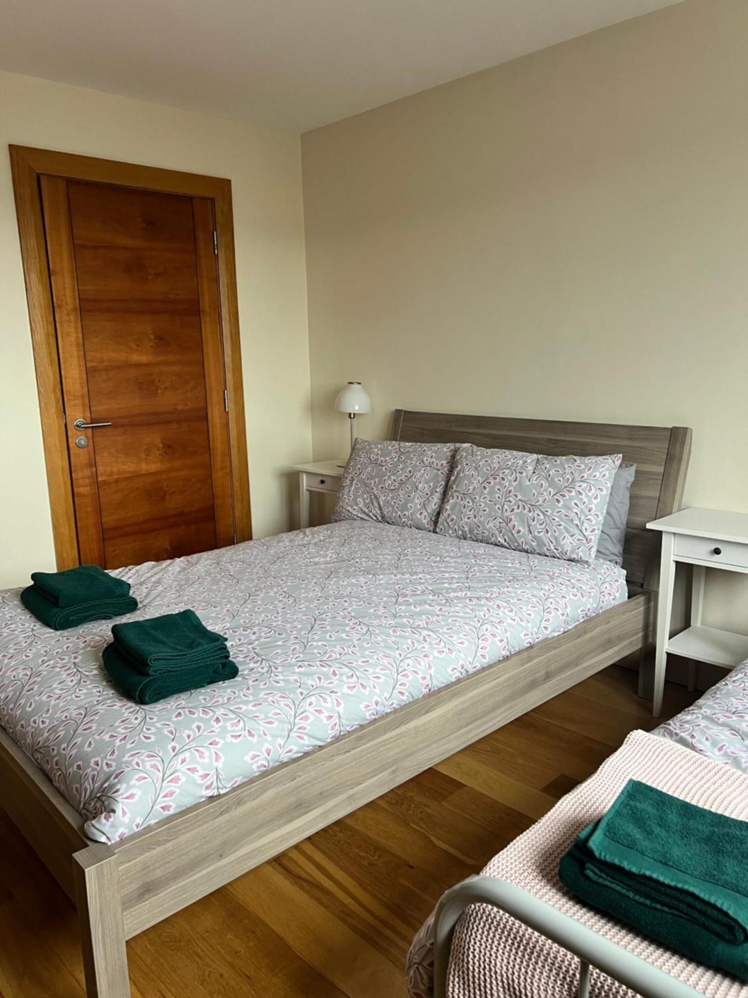 Penthouse - Town Centre, Sea Views, Secure Parking Apartamento Portrush