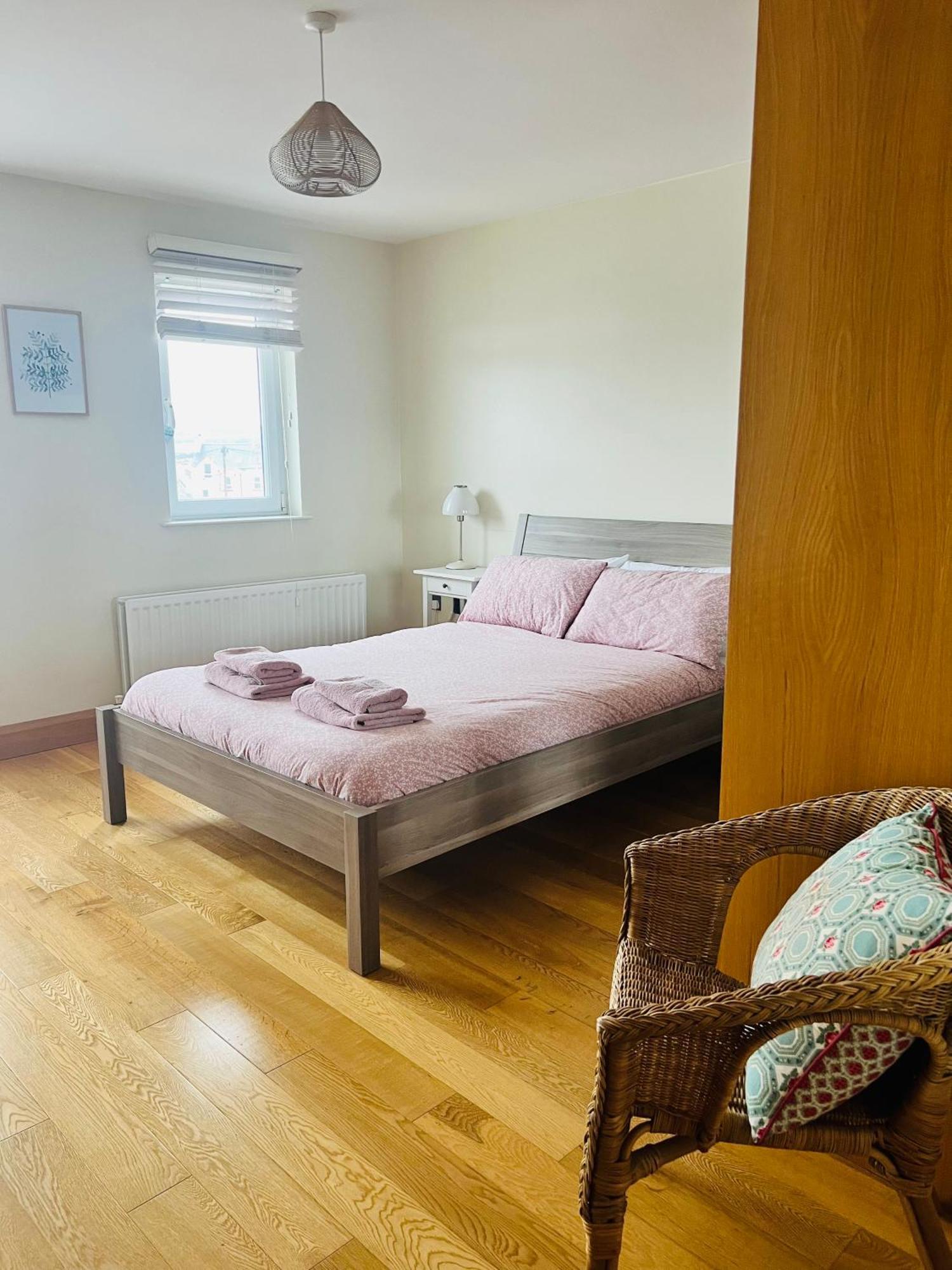 Penthouse - Town Centre, Sea Views, Secure Parking Portrush