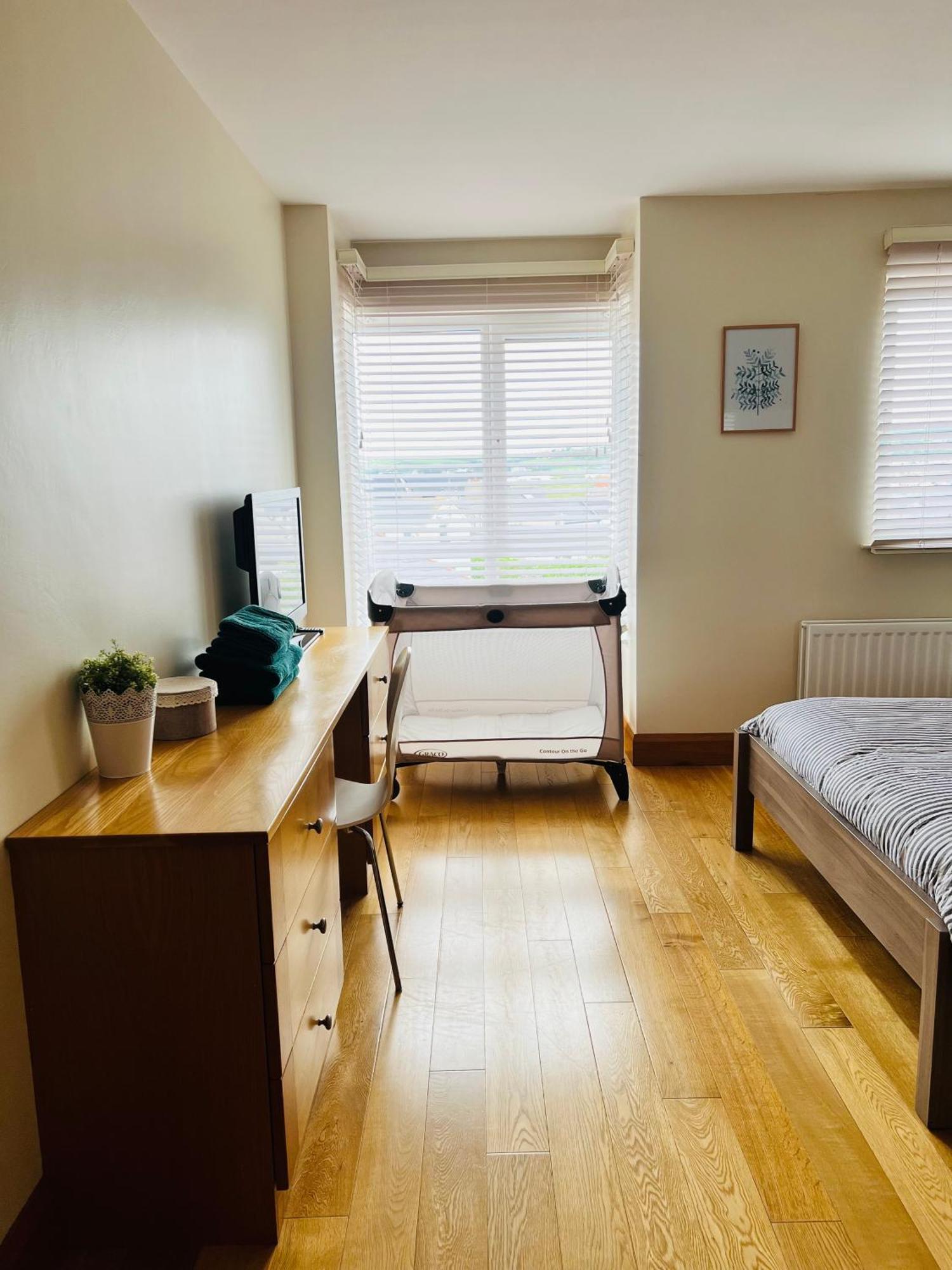 Penthouse - Town Centre, Sea Views, Secure Parking Portrush