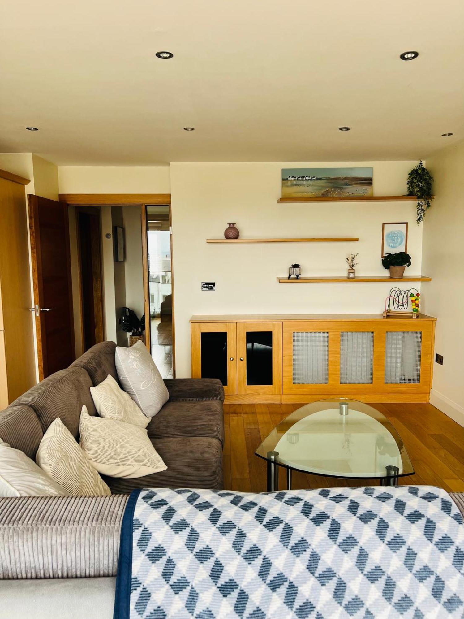 Penthouse - Town Centre, Sea Views, Secure Parking Apartamento *